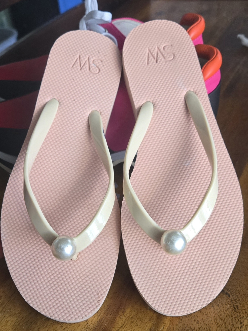 Stuart Weitzman Pink Footbed Cream Straps Pearl-Accent Flip Flops